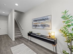 7629 NE 122nd Court 7, Kirkland WA 98034