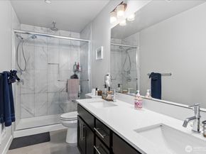 13717 Admiralty Way G4, Lynnwood WA 98087