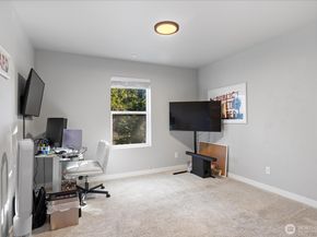 13717 Admiralty Way G4, Lynnwood WA 98087