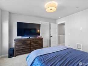 13717 Admiralty Way G4, Lynnwood WA 98087