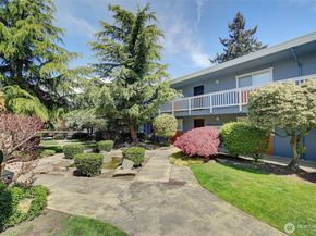747 75th Street SE B203, Everett WA 98203