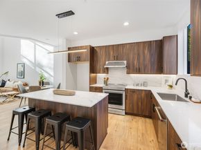 2104 1st Avenue N, Seattle WA 98109