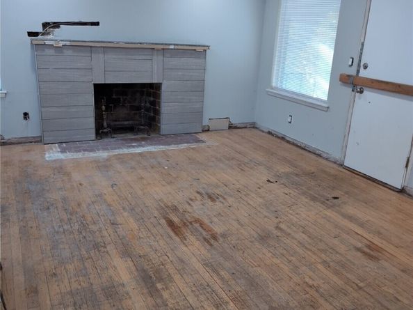 6925 52nd Avenue S, Seattle WA 98118