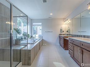 32261 47th Avenue S, Auburn WA 98001