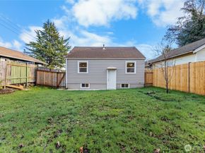 1229 Broadway Ave, Bremerton WA 98337