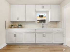 1229 Broadway Ave, Bremerton WA 98337