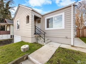 1229 Broadway Ave, Bremerton WA 98337