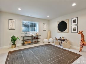 7003 37th Avenue NE, Seattle WA 98115