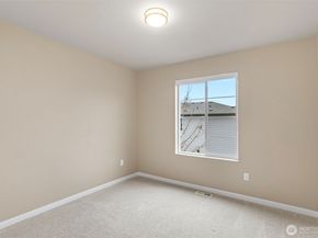 17913 38th Drive 20, Bothell WA 98012