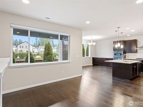 17913 38th Drive 20, Bothell WA 98012