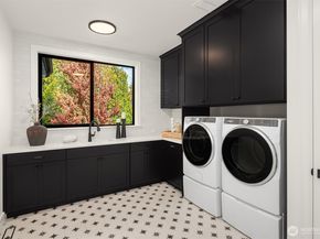 13988 SE 5th Street, Bellevue WA 98005