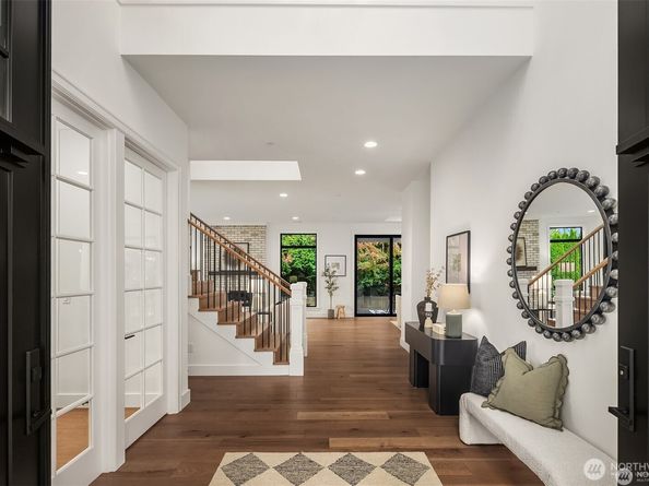 13988 SE 5th Street, Bellevue WA 98005