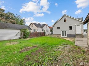 1211 N 3rd Street, Renton WA 98057