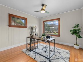 1211 N 3rd Street, Renton WA 98057