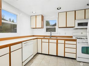 3125 SE 6th, Renton WA 98058