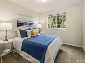 1009 112th Street SE B203, Everett WA 98208