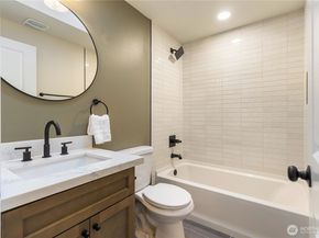 4709 NE 18th Street, Renton WA 98059