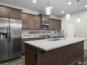 2114 NW Rustling Fir Lane, Silverdale WA 98383