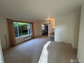 4717 Terrace Drive NE 4717, Seattle WA 98105