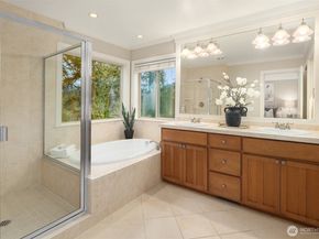 436 Wilderness Peak Drive NW, Issaquah WA 98027