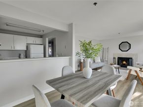 28610 16th Avenue S 303, Federal Way WA 98003