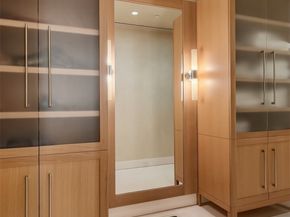 715 2nd Avenue 1501, Seattle WA 98104