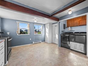 1022 Sheridan Road, Bremerton WA 98310