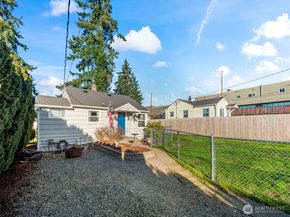1022 Sheridan Road, Bremerton WA 98310