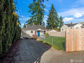 1022 Sheridan Road, Bremerton WA 98310