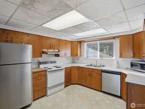 2644 Stevens Drive, Bremerton WA 98312