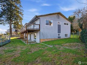 2644 Stevens Drive, Bremerton WA 98312
