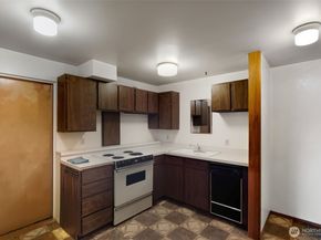 2644 Stevens Drive, Bremerton WA 98312