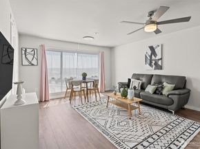 321 10th Avenue S 705, Seattle WA 98104