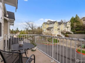 1601 NE Katsura Street 103, Issaquah WA 98029
