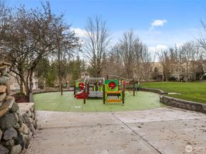 1601 NE Katsura Street 103, Issaquah WA 98029