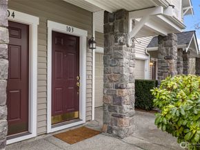 1601 NE Katsura Street 103, Issaquah WA 98029