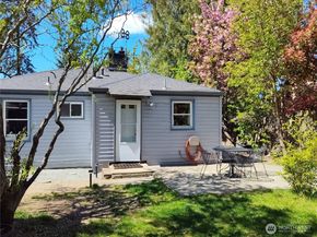14818 5th Avenue NE, Shoreline WA 98155