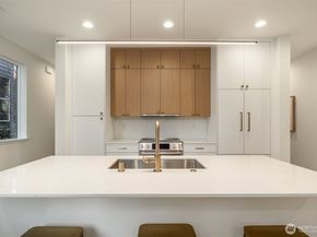 3616 Francis Avenue N, Seattle WA 98103