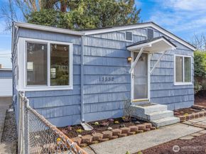 13332 34th Avenue S, Tukwila WA 98168