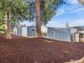 13332 34th Avenue S, Tukwila WA 98168