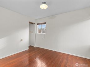 13332 34th Avenue S, Tukwila WA 98168