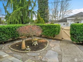 217 9th Avenue S, Edmonds WA 98020