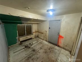 8915 10th Avenue S, Seattle WA 98108