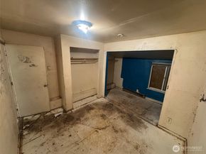 8915 10th Avenue S, Seattle WA 98108