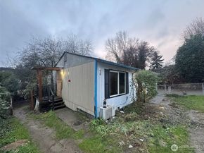 8915 10th Avenue S, Seattle WA 98108