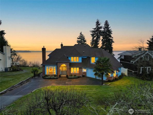 9673 NE Pilot Court, Kingston WA 98346