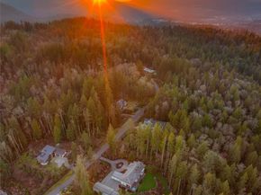 27216 SE Grand Ridge Drive, Issaquah WA 98029