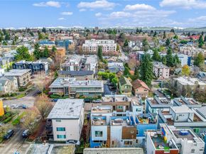 4329 Woodland Park Avenue N, Seattle WA 98103