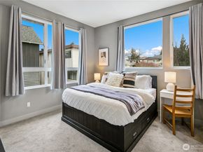 4329 Woodland Park Avenue N, Seattle WA 98103