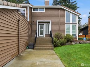31643 37th Avenue SW, Federal Way WA 98023